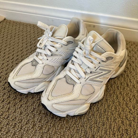 New Balance 9060 - Wht - Picture 5 of 9